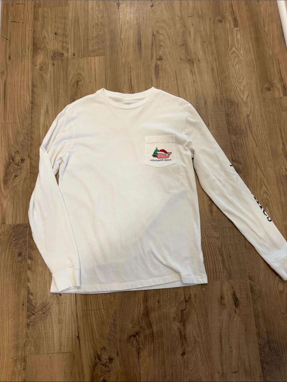Vineyard Vines White Long-Sleeve Pocket Tee with Small Graphic